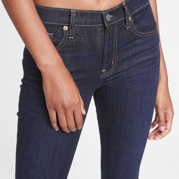 GAP | Women’s Mid Rise True Skinny Jeans Sz 28 (US 6) - Picture 1 of 4